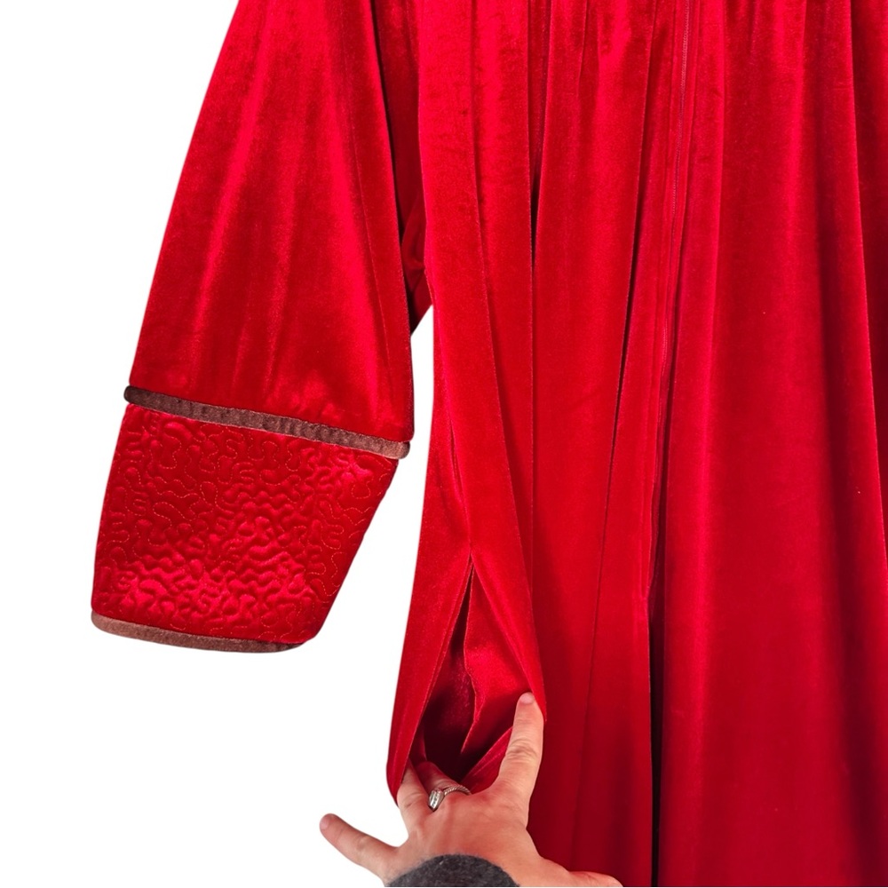 CHRISTIAN DIOR LOUNGE WEAR Vintage Satin Smocked Longline Quilted Housecoat - Picture 6 of 15